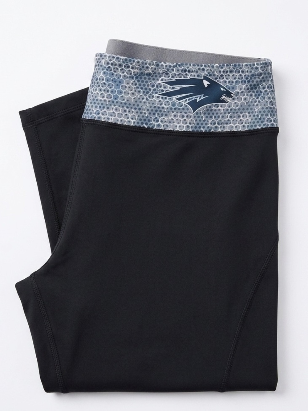 Under Armour Fitted Heat Gear Cropped Athletic Pants feat Nevada Wolf Pack